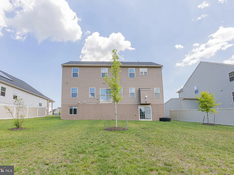 10083 Dressage Dr — Photo 35