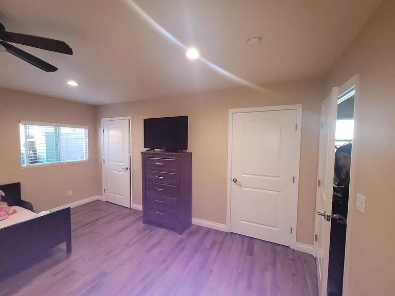 1207 N Fries Ave #B — Photo 9