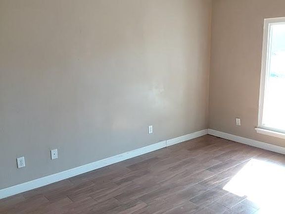 3rd image of 3358 Chadbury Dr NW