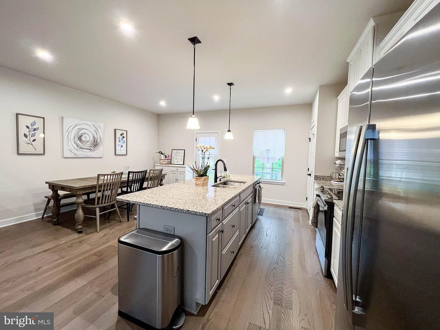 4 bed, 5.0 bath, 1782 sqft, $3,800 — Photo 4