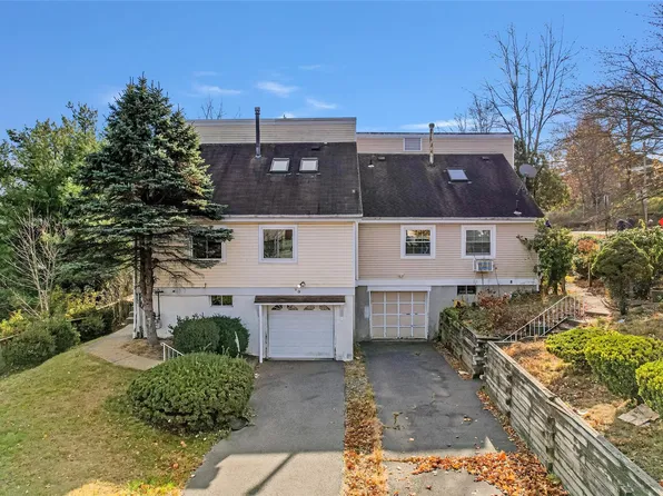 18/20 Wolfe Drive, Spring Valley, NY 10977