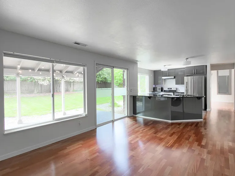 32709 19th Pl SW — Photo 47