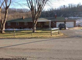504 W Herring Rd, Masontown, WV 26542