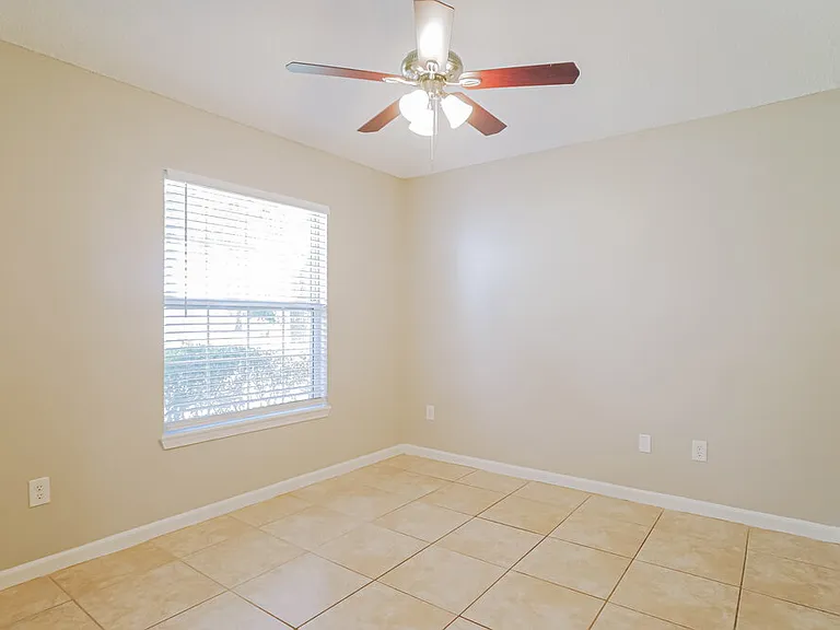 391 Meadowlark Ln — Photo 8