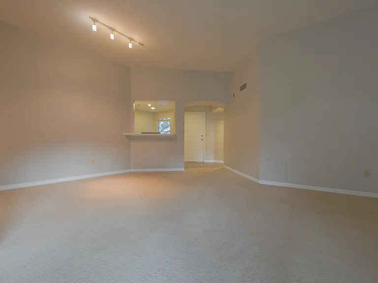 7270 Westpointe Blvd #920 — Photo 32