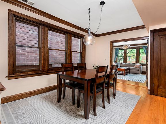 3rd image of 3609 N Damen Ave #2