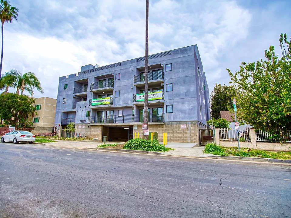 14629 Erwin St #203