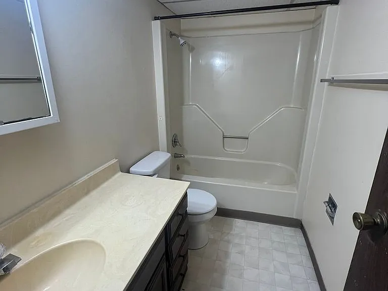 2802 Monmouth Court — Photo 5
