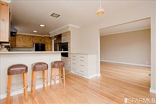 5th image of 300 Foote Ave