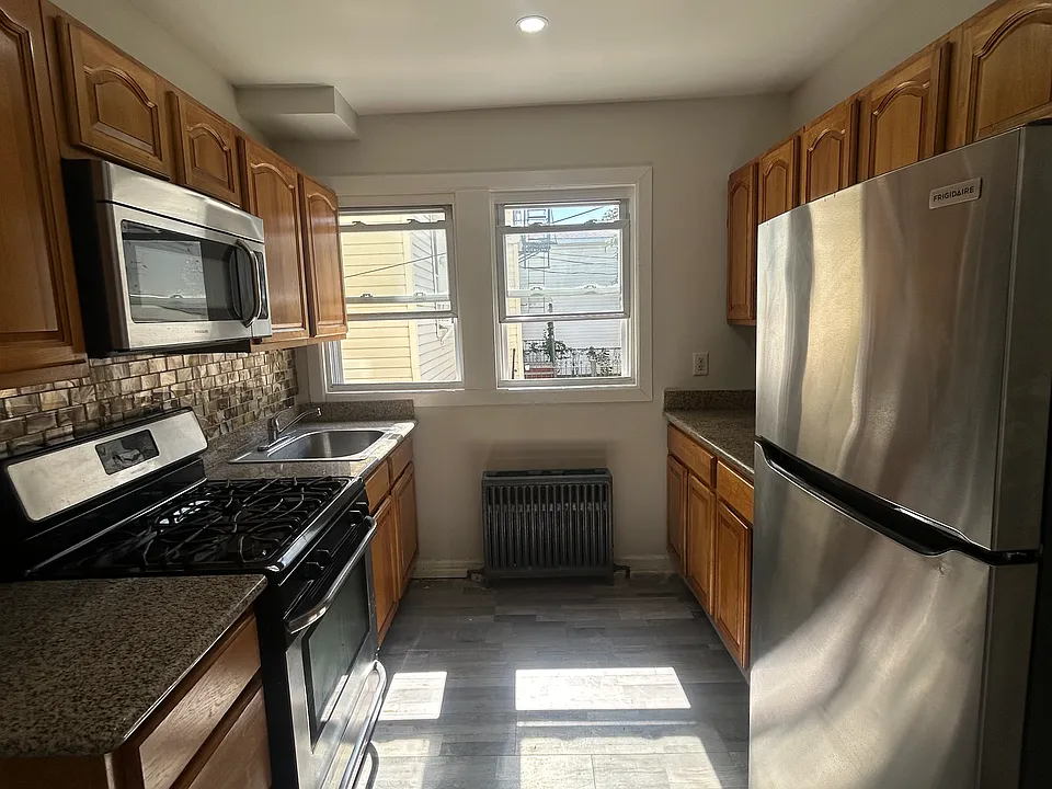 315 Beach 90th St #1
