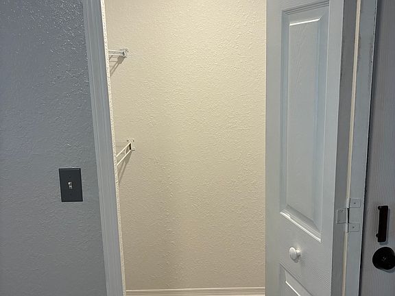 5th image of 13803 Fairway Island Dr APT 16