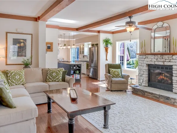 392 Camelot Drive, Banner Elk, NC 28604