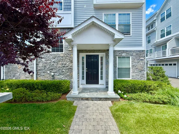 20 3rd St #4, Stamford, CT 06905