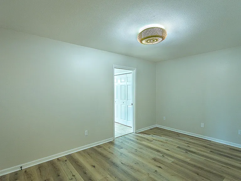 33 Dogwood Dr — Photo 19