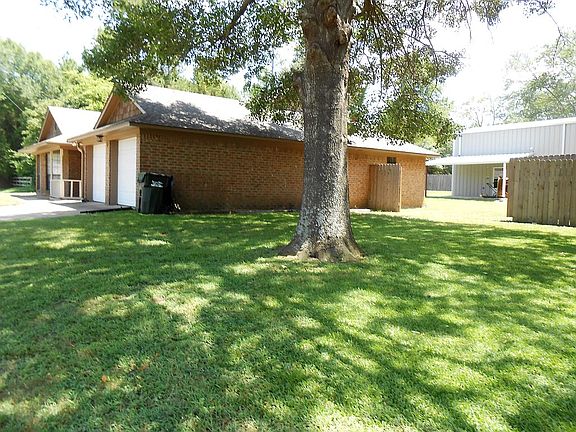 3rd image of 10567 Clear Cove Dr