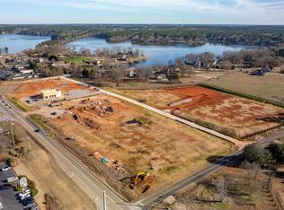 105 Thunder Pointe Dr, Eatonton, GA 31024