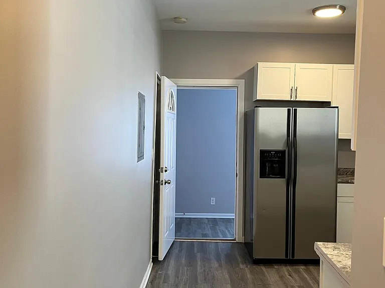 7820 S Langley Ave #2 — Photo 4