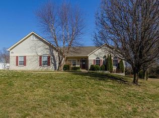 689 Schaper Rd, Foristell, MO 63348