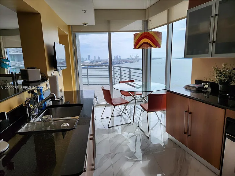325 Biscayne Blvd #2523 — Photo 6