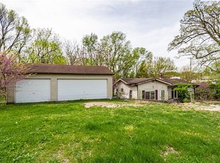 3815 E Cerro Gordo St, Decatur, IL 62521