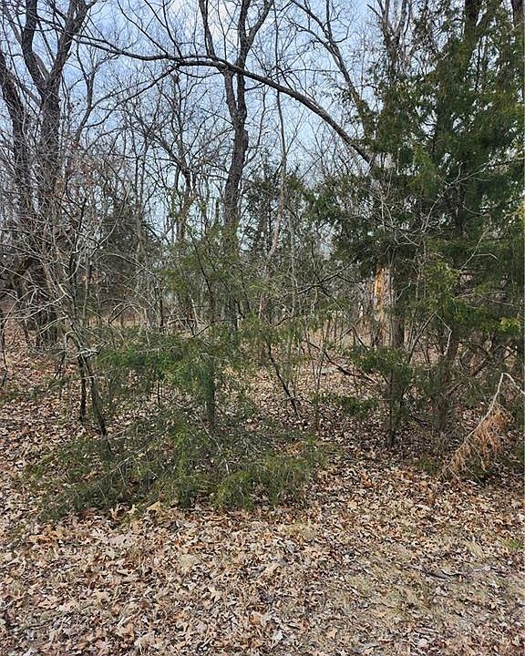 1st image of 13 Silver Ln
