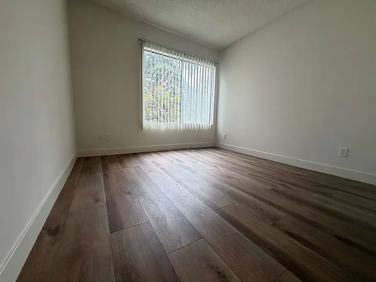 848 S Holt Ave #206 — Photo 12
