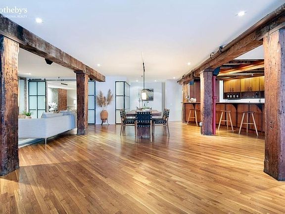3rd image of 466 Washington St APT 3E