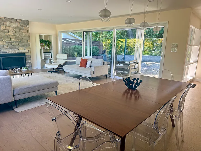 170 N Balsamina Way — Photo 2
