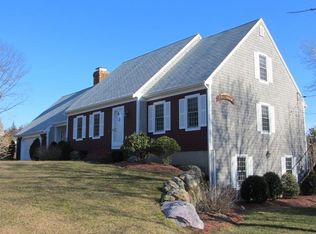 5 Hayfield Rd, East Dennis, MA 02641