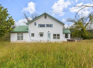 469 Madison St #8400, Huntsville, AR 72740