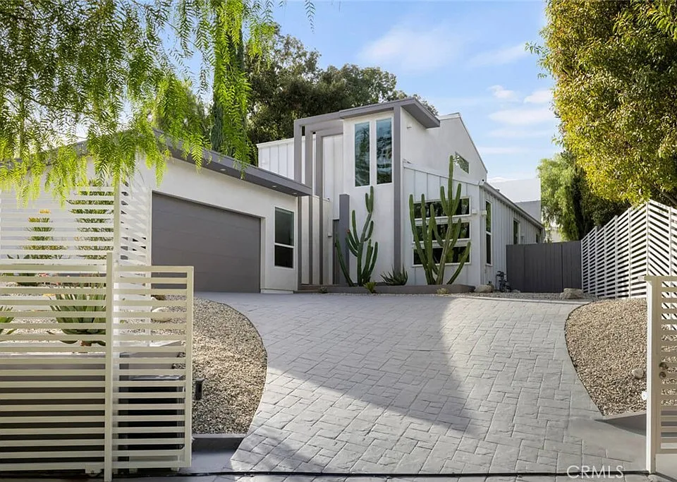 4731 Topanga Canyon Blvd