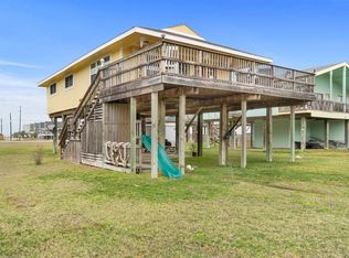 1647 Sandpebble Pl, Surfside Beach, TX 77541
