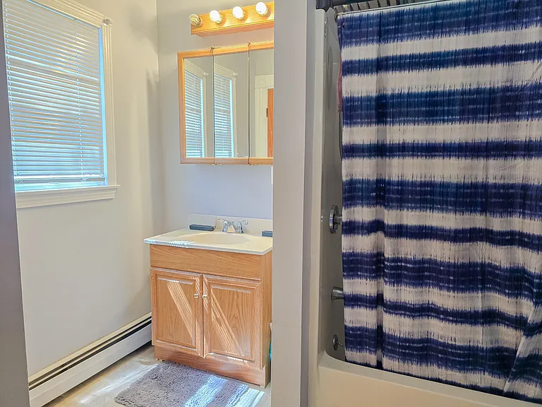 463 Lake Ave #1 — Photo 8