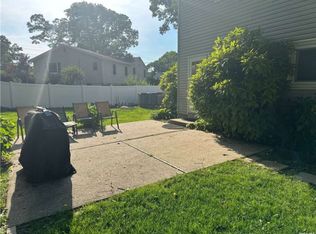 310 Shelter Rd, Ronkonkoma, NY 11779