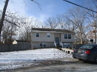 252 W Louis Ave, Egg Harbor City, NJ 08215