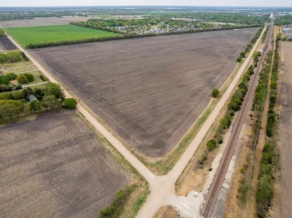 3529 W 93rd St N, Valley Center, KS 67147