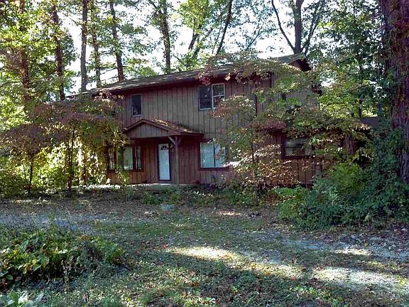 2nd image of 108 Meadowlark Ln