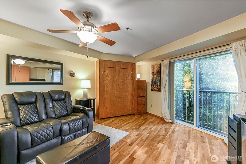 4th image of 4020 Aurora Avenue N #308