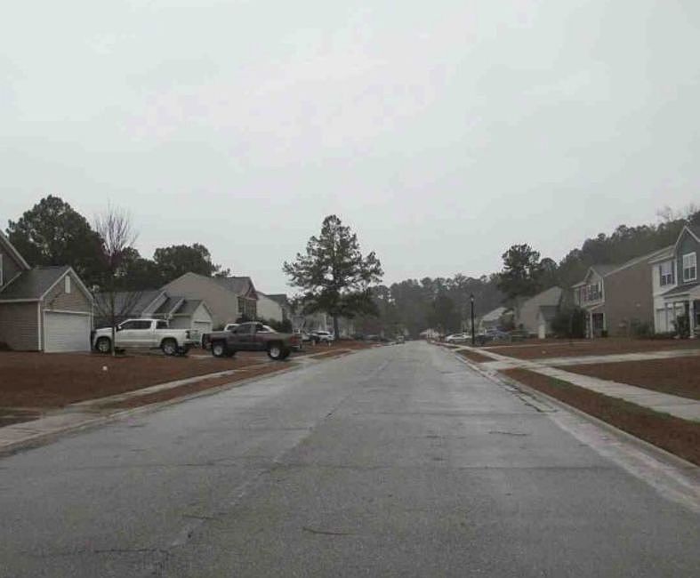 Exterior Neighborhood (street photo)