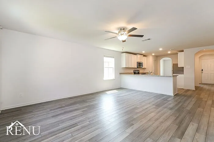 18500 Allen Welch Dr — Photo 7