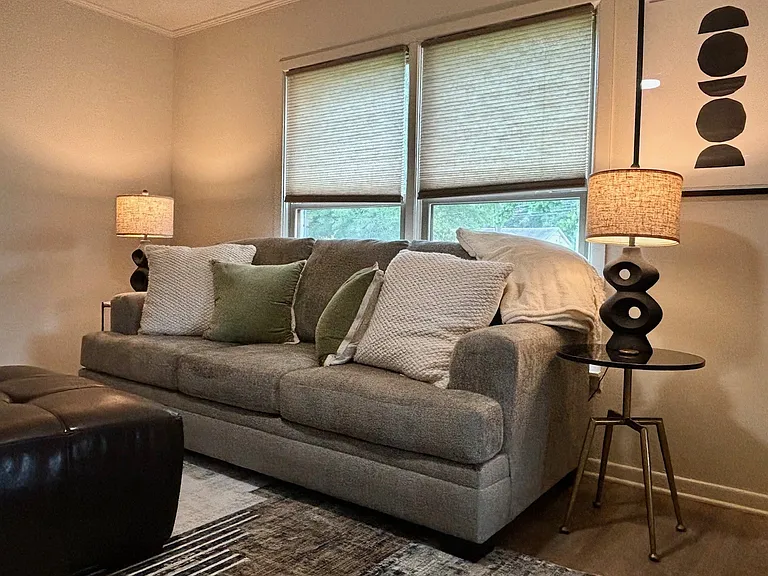 1642 N Kings Hwy — Photo 13