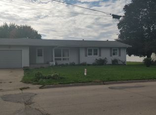 13 N 13th St, Albia, IA 52531