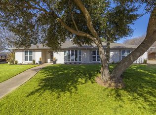 409 Country Club Dr, Joshua, TX 76058