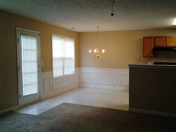 5th image of 733 Shadow Lakes Dr