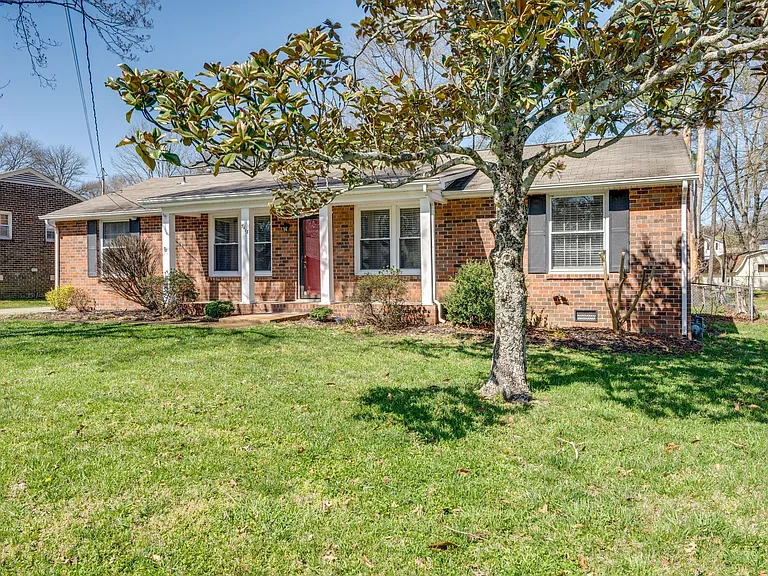 5413 Country Dr — Photo 2