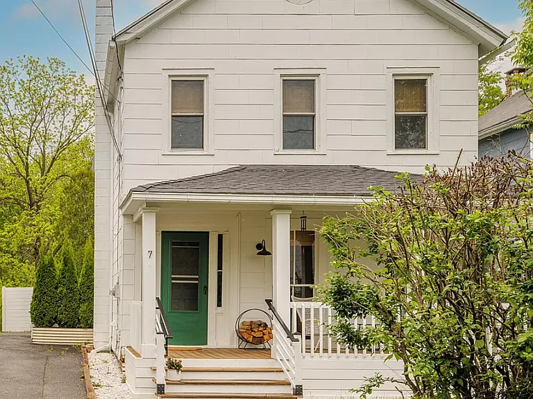 7 Feroe Ave — Photo 19