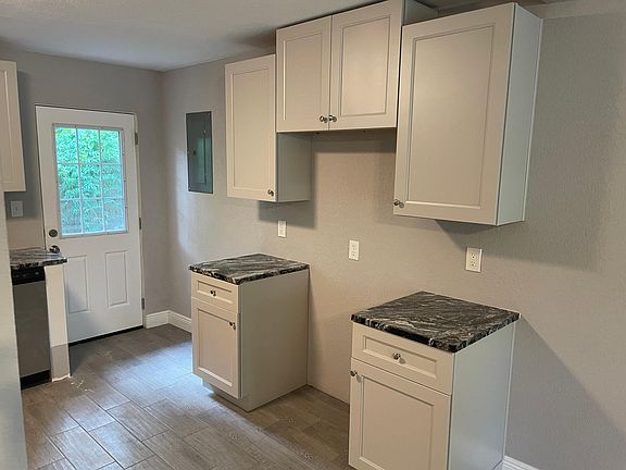 2nd image of 1103 E Voorhis Ave APT A