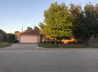1064 N Maple St, Muenster, TX 76252