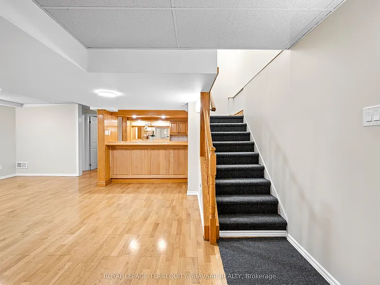 3118 Shadetree Dr — Photo 35