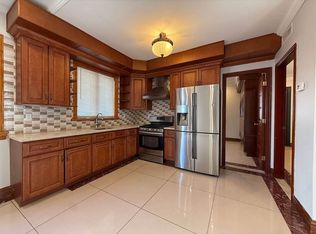 46-31 192nd St #1, Flushing, NY 11358